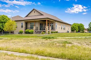 2006 Vineyard Dr, Windsor, CO 80550 - Photo 4