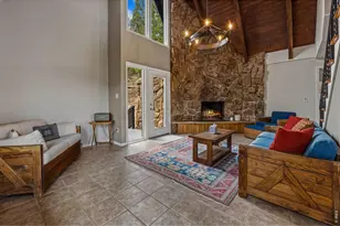 1637 Black Squirrel Dr, Estes Park, CO 80517 - Photo 10