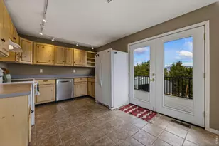 1637 Black Squirrel Dr, Estes Park, CO 80517 - Photo 8