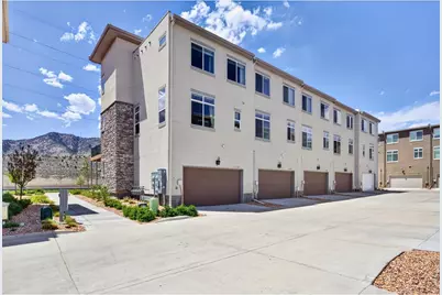 2250 S McIntyre St, Lakewood, CO 80228 - Photo 38