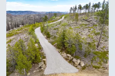805 Meadows Dr, Drake, CO 80515 - Photo 2