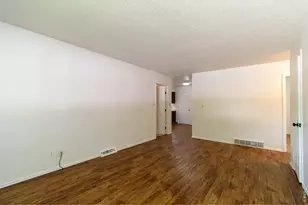 2437 Clearview Ave, Fort Collins, CO 80521 - Photo 4