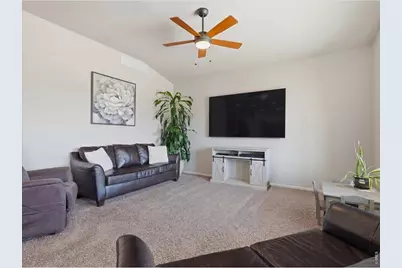 4680 Mountain Sky Ct, Johnstown, CO 80534 - Photo 6