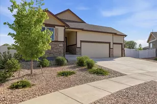 4680 Mountain Sky Ct, Johnstown, CO 80534 - Photo 2