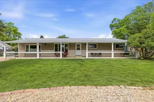 3909 Goodell Ln, Fort Collins, CO 80526 - Photo 4