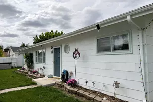 402 Washington St, Sterling, CO 80751 - Photo 1