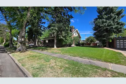 132 Columbine St, Sterling, CO 80751 - Photo 2