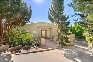 1060 5th St, Boulder, CO 80302 - Photo 2