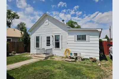 305 W 1st Ave, Iliff, CO 80736 - Photo 4