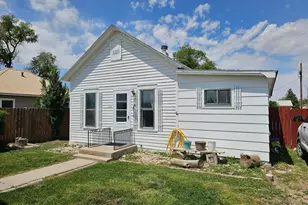 305 W 1st Ave, Iliff, CO 80736 - Photo 4