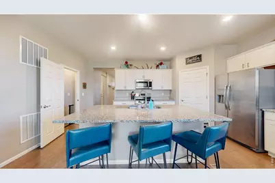 334 Central Ave, Severance, CO 80550 - Photo 8