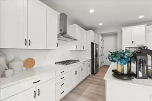 946 Rustling St, Windsor, CO 80550 - Photo 16