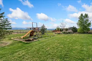 2125 Scenic Estates Dr, Fort Collins, CO 80524 - Photo 36