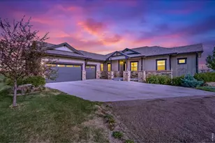 2125 Scenic Estates Dr, Fort Collins, CO 80524 - Photo 2