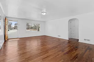 1126 W Myrtle St, Fort Collins, CO 80521 - Photo 8