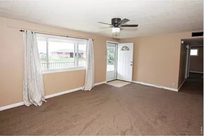 209 Villa Vista St, Sterling, CO 80751 - Photo 6