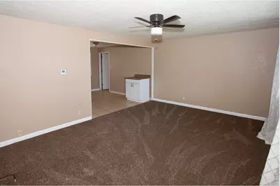 209 Villa Vista St, Sterling, CO 80751 - Photo 8