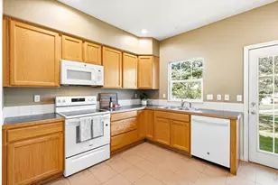 828 Kane Dr, Longmont, CO 80501 - Photo 10