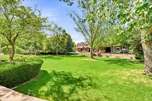 828 Kane Dr, Longmont, CO 80501 - Photo 28