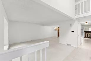 8018 E Phillips Cir, Centennial, CO 80112 - Photo 6