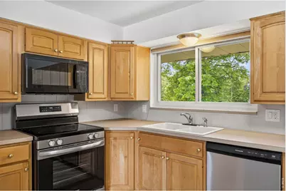 605 Princeton Rd, Fort Collins, CO 80525 - Photo 12