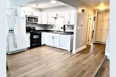 308 25th Ave Ct #2 B, Greeley, CO 80631 - Photo 4