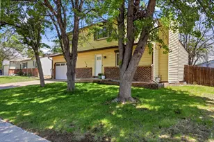 2412 Tulip St, Longmont, CO 80501 - Photo 2