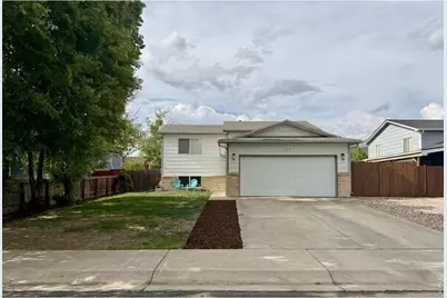 233 E 19th St Rd, Greeley, CO 80631 - Photo 2