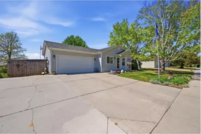 2906 Hawk Dr, Evans, CO 80620 - Photo 42