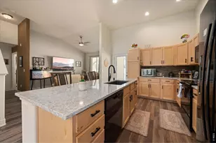 2584 Grizzly Pl, Johnstown, CO 80534 - Photo 4