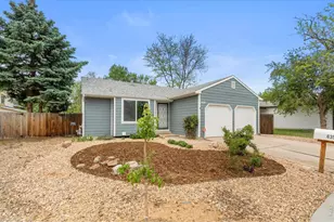 635 S Joplin St, Aurora, CO 80017 - Photo 2