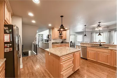 2000 Ridgeview Dr, Longmont, CO 80504 - Photo 10