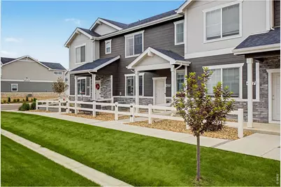 425 Condor Way, Johnstown, CO 80534 - Photo 2