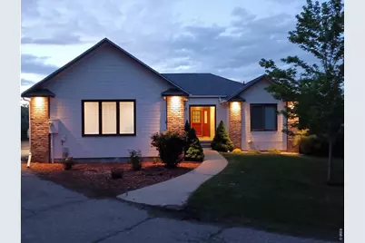 1013 W 41st St, Loveland, CO 80538 - Photo 2