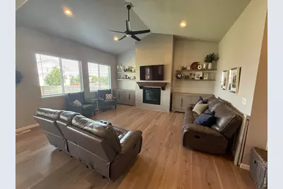 709 Hillspire Dr, Windsor, CO 80550 - Photo 10