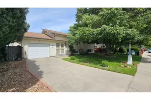 527 Elm St, Fort Morgan, CO 80701 - Photo 2