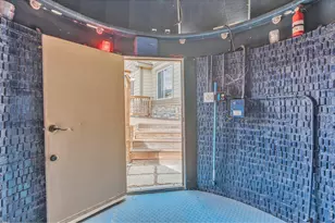 25447 E 4th Ave, Aurora, CO 80018 - Photo 42
