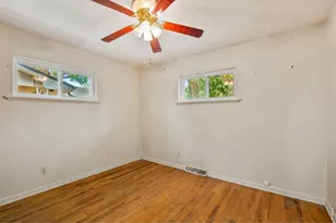 1038 Aspen St, Longmont, CO 80501 - Photo 10