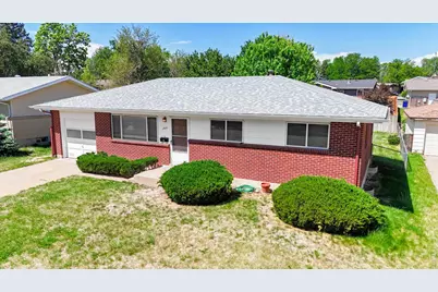 1915 23rd Ave Ct, Greeley, CO 80634 - Photo 2