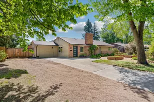 632 Monte Vista Ave, Fort Collins, CO 80521 - Photo 2