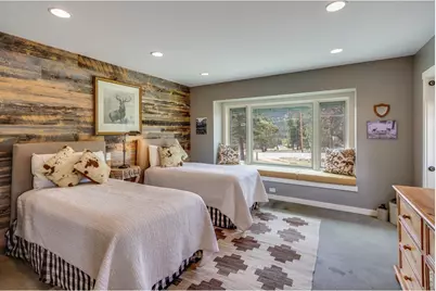 1731 High Dr, Estes Park, CO 80517 - Photo 32