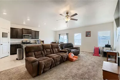 524 Evans Ave, Keenesburg, CO 80643 - Photo 6