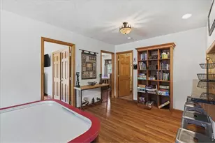 976 Sutton Ln, Estes Park, CO 80517 - Photo 18