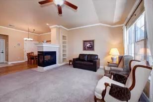 1379 Charles Dr, Longmont, CO 80503 - Photo 4