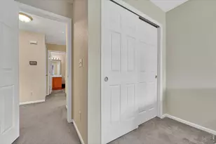 4251 S Blackhawk Cir, Aurora, CO 80014 - Photo 18
