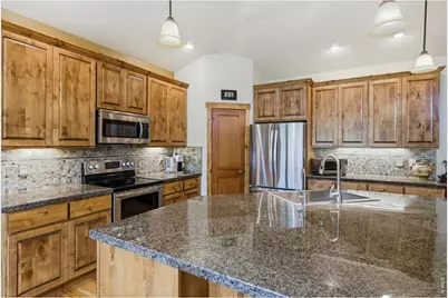 3285 Current Creek Ct, Loveland, CO 80538 - Photo 14
