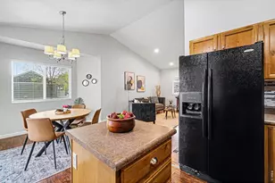 2152 E 11th St, Loveland, CO 80537 - Photo 8
