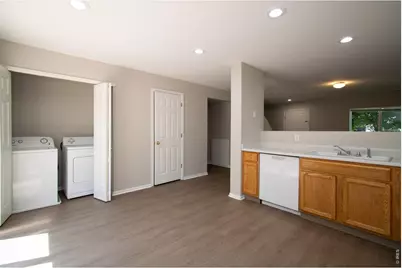 3326 Warren Farm Dr, Fort Collins, CO 80526 - Photo 6