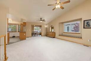2517 Falcon Dr, Longmont, CO 80503 - Photo 8
