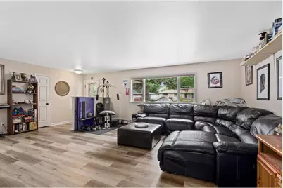 1912 Empire Ave, Loveland, CO 80538 - Photo 10